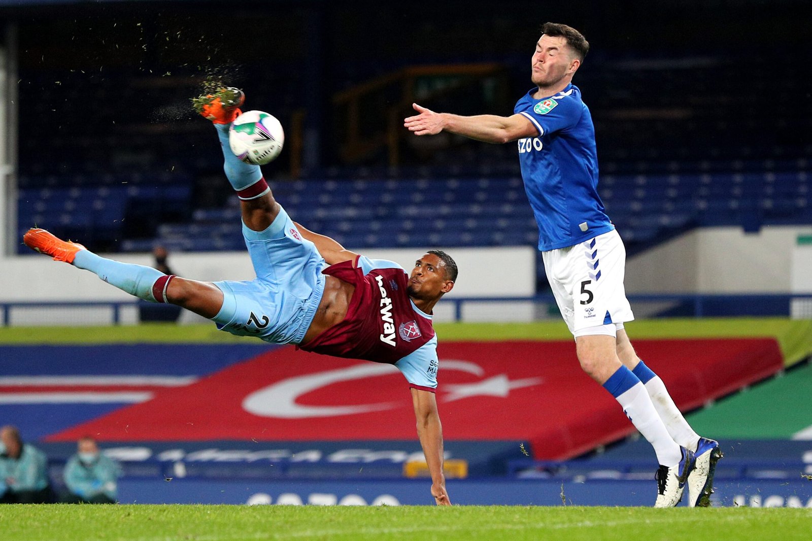 Sebastien Haller, West Ham, Everton, Carabao Cup